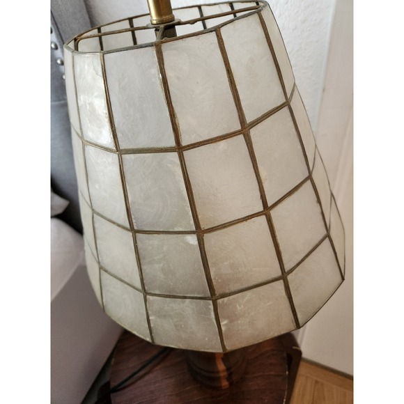 Pair Vintage Capiz Shell Table Lamps Wood Brass Base MCM Coastal Boho 70s modern - Picture 6 of 11